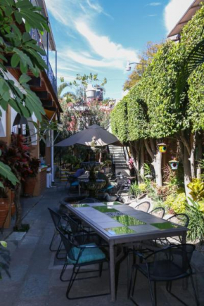  Las Mariposas Hotel & Studios  Оахака-Де-Хуарес